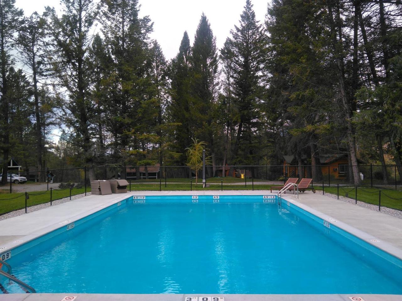 Fairmont Mountain Bungalows Fairmont Hot Springs Eksteriør billede