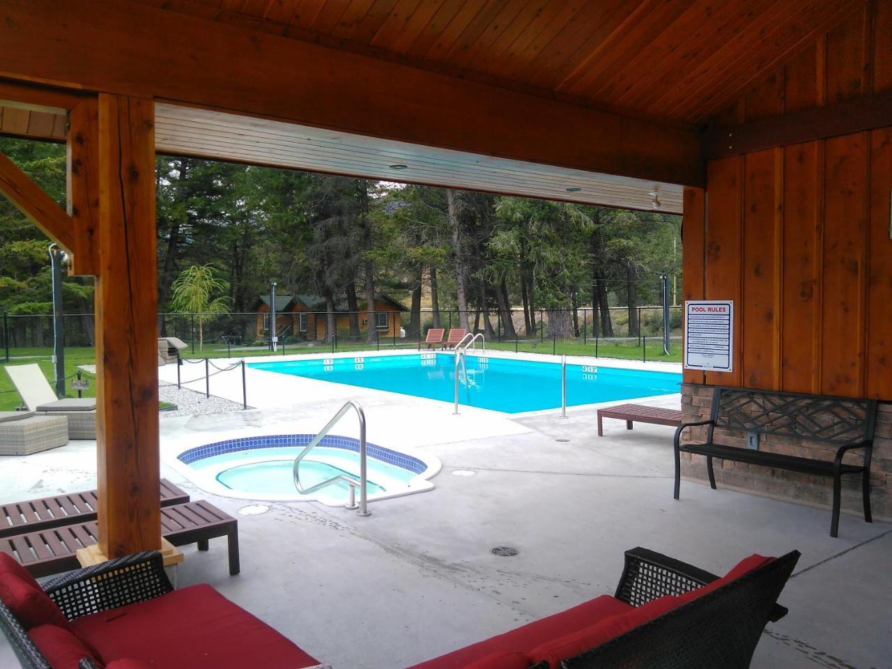 Fairmont Mountain Bungalows Fairmont Hot Springs Eksteriør billede